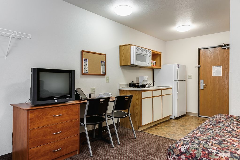 Woodspring Suites Charlotte Гастония Номер фото